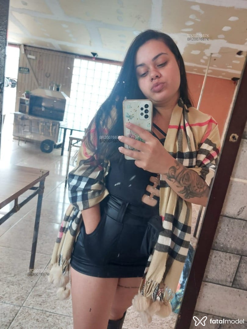 Acompanhante mulher morena (o) de olhos castanhos em Rio Negrinho Acompanhante mulher morena (o) de olhos castanhos em Rio Negrinho - Kelly