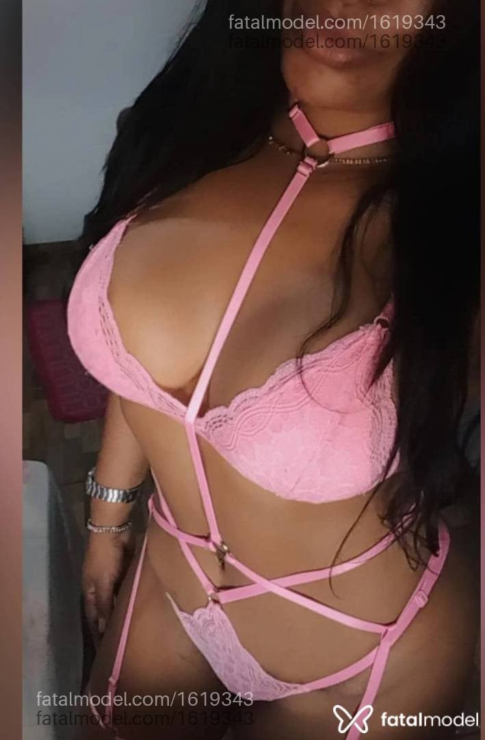 Acompanhante mulher morena (o) de olhos castanhos - Melinda Veydaa