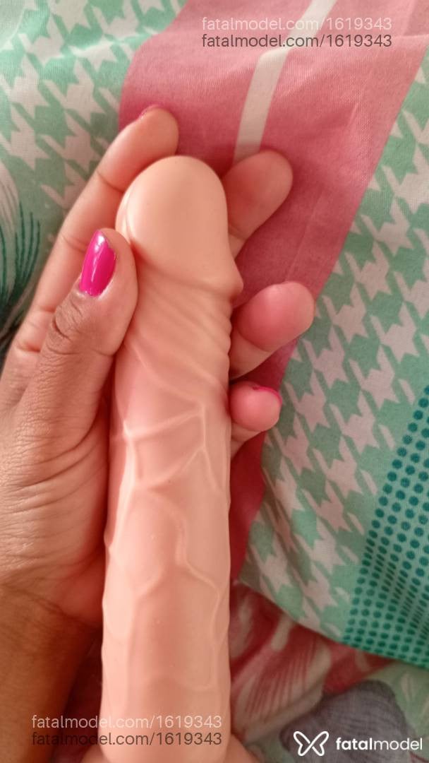 Acompanhante mulher com cabelo castanho de olhos castanhos - Mel