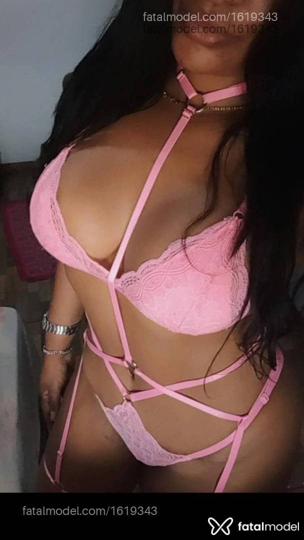Acompanhante mulher morena (o) de olhos castanhos - Melinda Veydaa