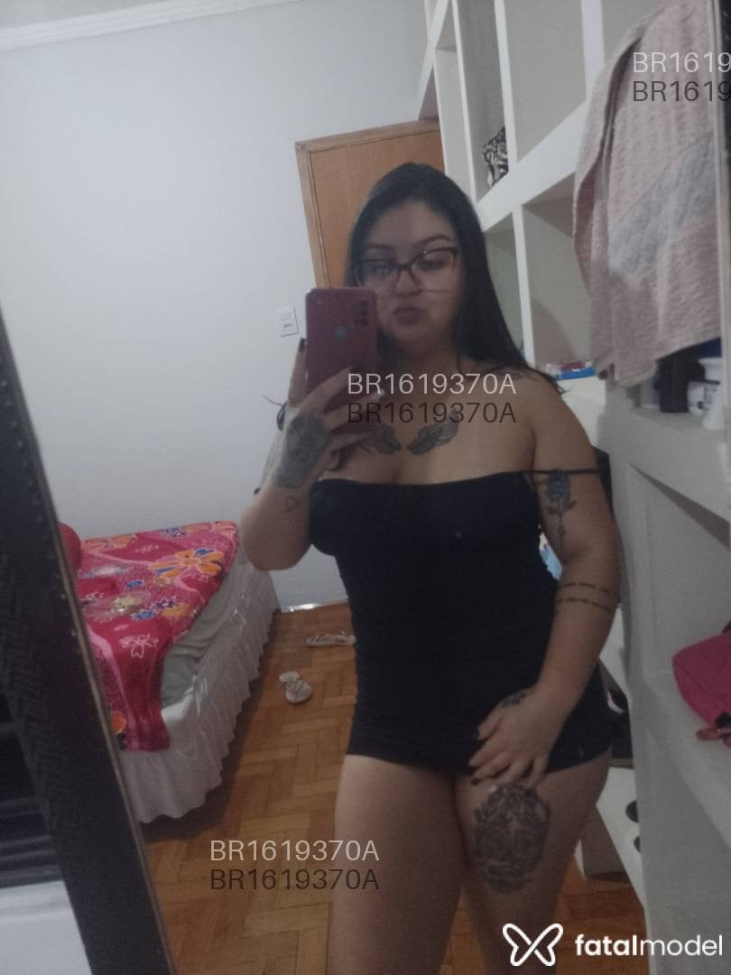 Acompanhante mulher morena (o) de olhos castanhos - Lais vondenz