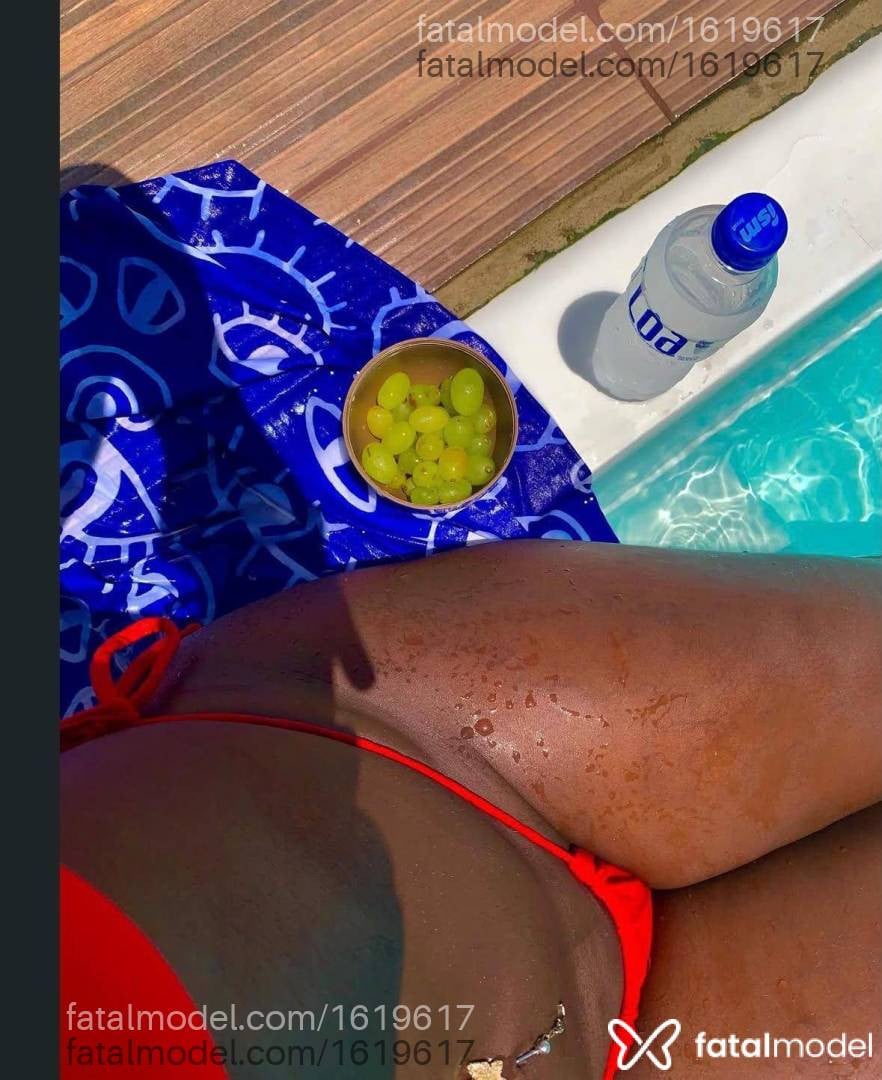 Acompanhante mulher morena (o) de olhos pretos - Maju Silva