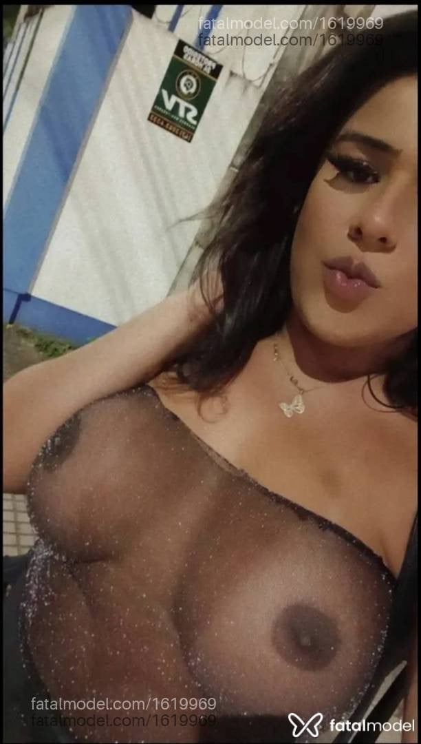 Acompanhante travesti morena (o) de olhos castanhos - Milena