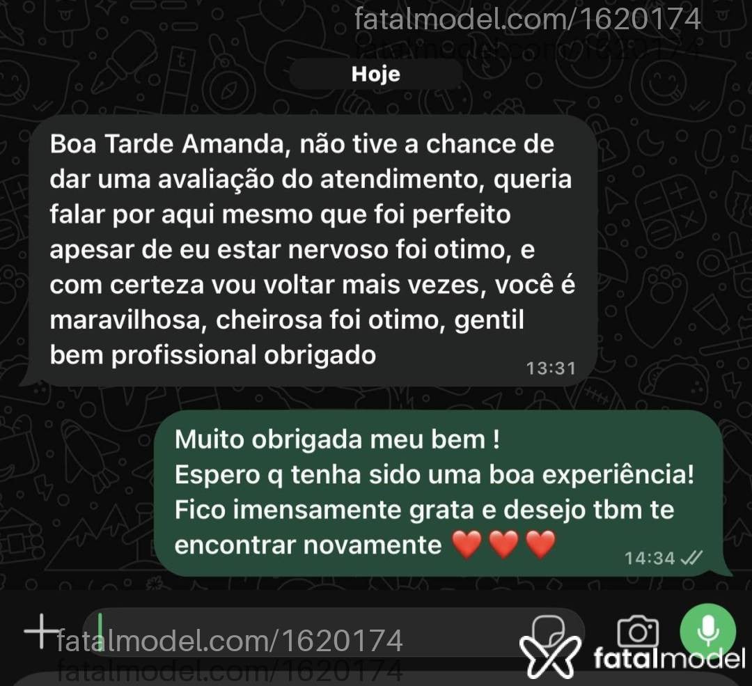 Acompanhante mulher loira (o) de olhos castanhos - Amanda