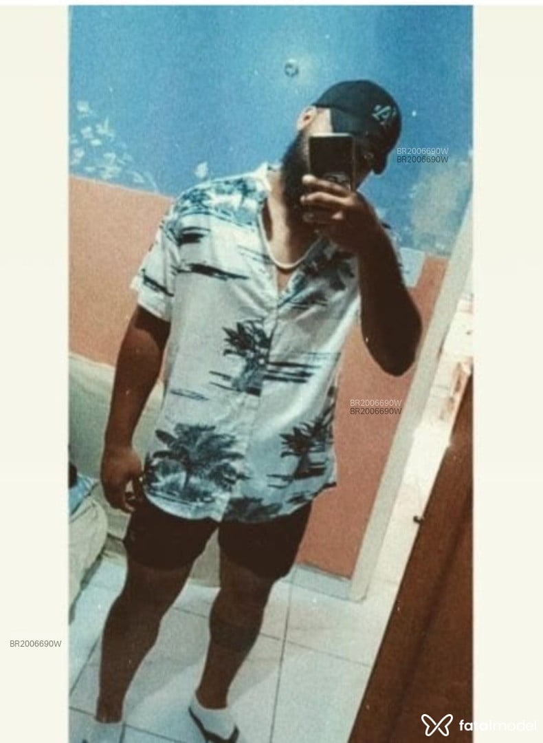 Acompanhante homem morena (o) de olhos castanhos em Ponta Grossa - Marcos