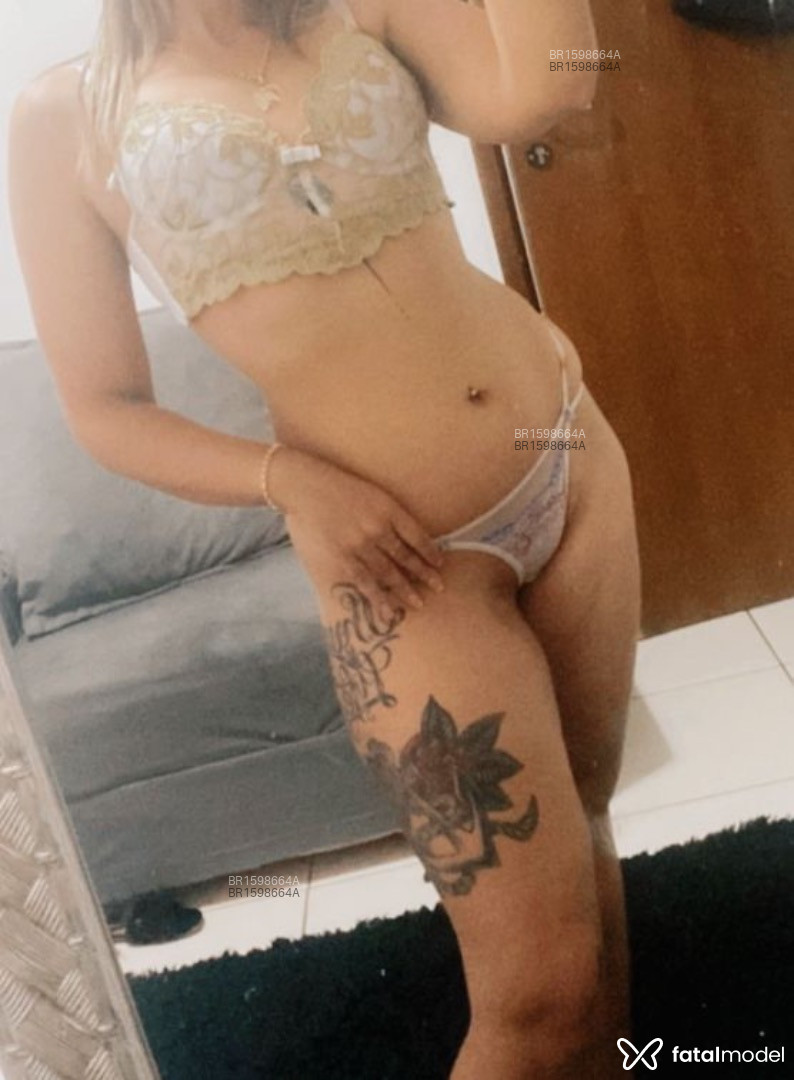 Acompanhante mulher loira (o) de olhos castanhos em Goiânia - Karina
