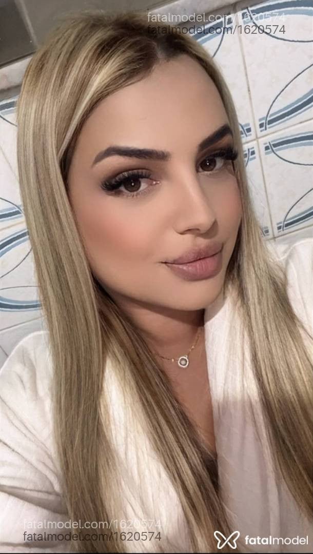 Acompanhante mulher trans loira (o) de olhos castanhos em Campinas - Marianne Salimeni