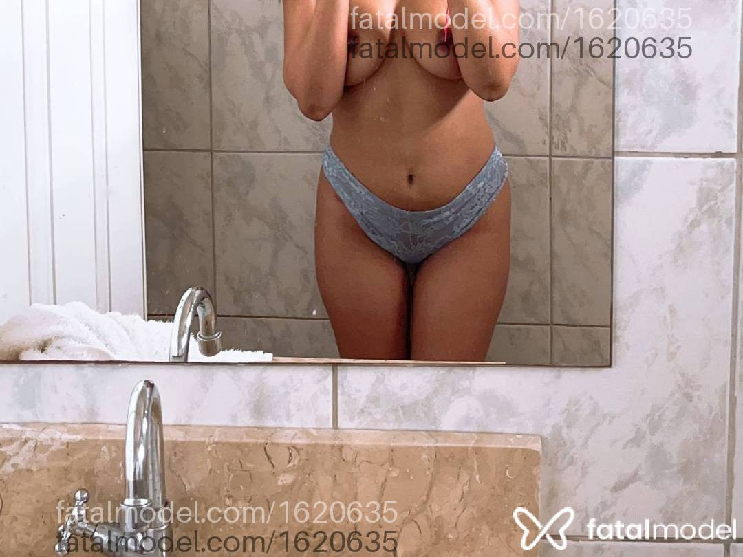 Acompanhante mulher morena (o) de olhos pretos em Canarana - Lunna