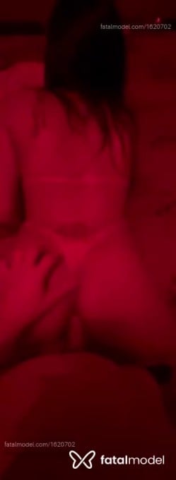 Acompanhante mulher morena (o) de olhos pretos em Casca Acompanhante mulher morena (o) de olhos pretos em Casca - Princesinhaaaa