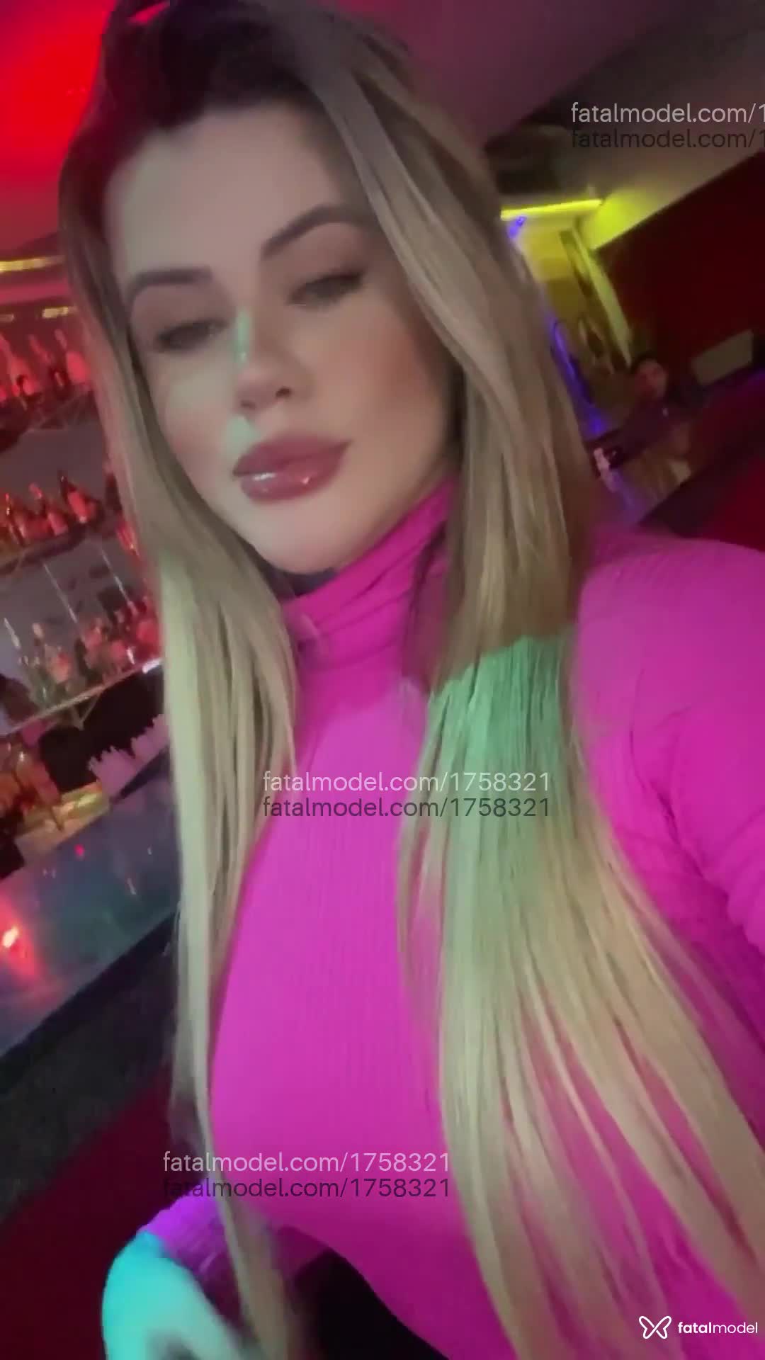Acompanhante mulher loira (o) de olhos verdes em Bauru - Maitê Santos