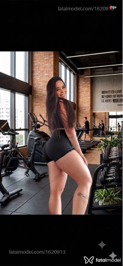 Acompanhante mulher morena (o) de olhos pretos - Kaka