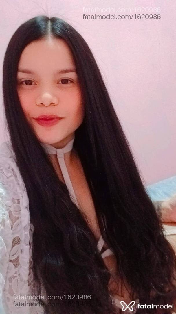 Acompanhante mulher morena (o) de olhos castanhos - Pillar