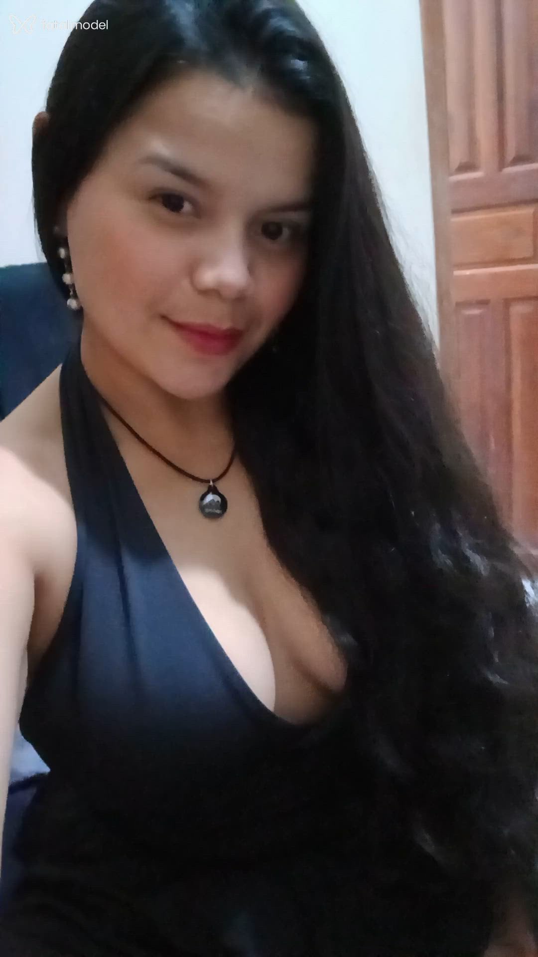 Acompanhante mulher morena (o) de olhos castanhos - Pillar