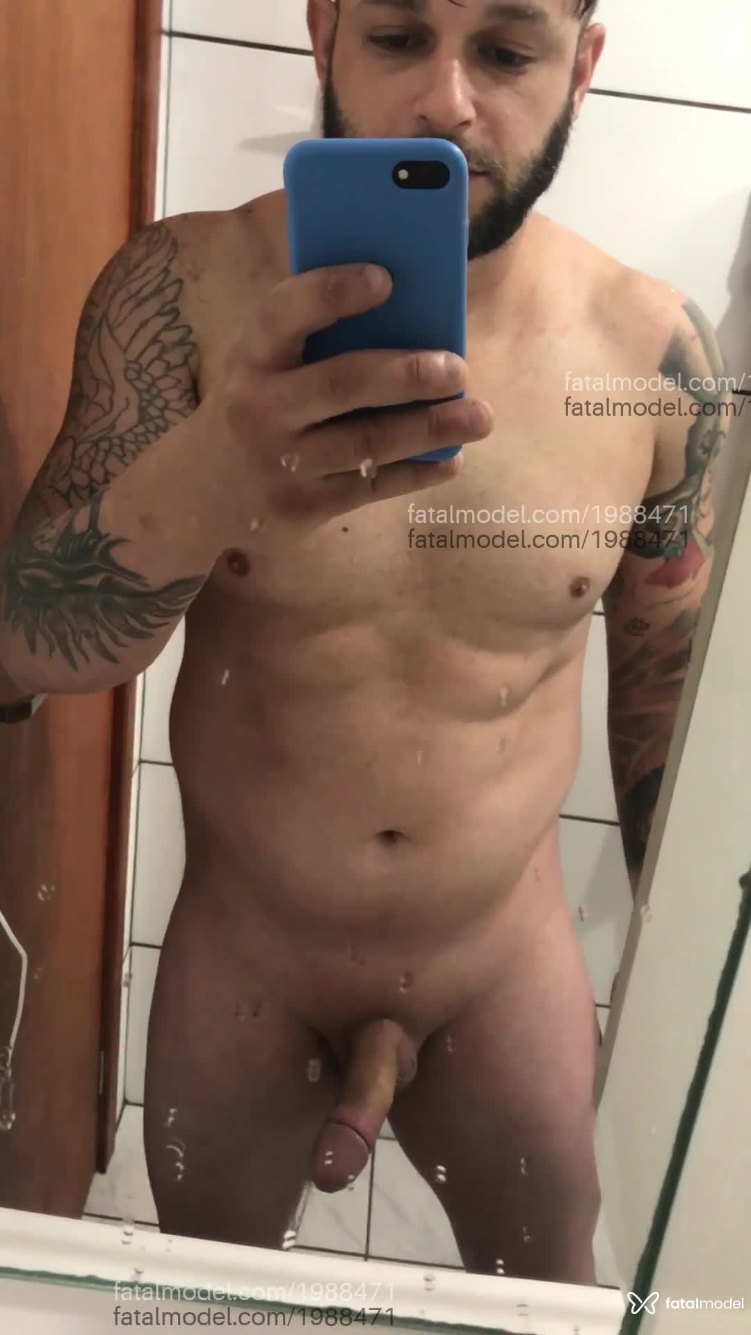 Acompanhante homem com cabelo castanho de olhos pretos em Biguaçu Acompanhante homem com cabelo castanho de olhos pretos em Biguaçu - Daniel bocarra