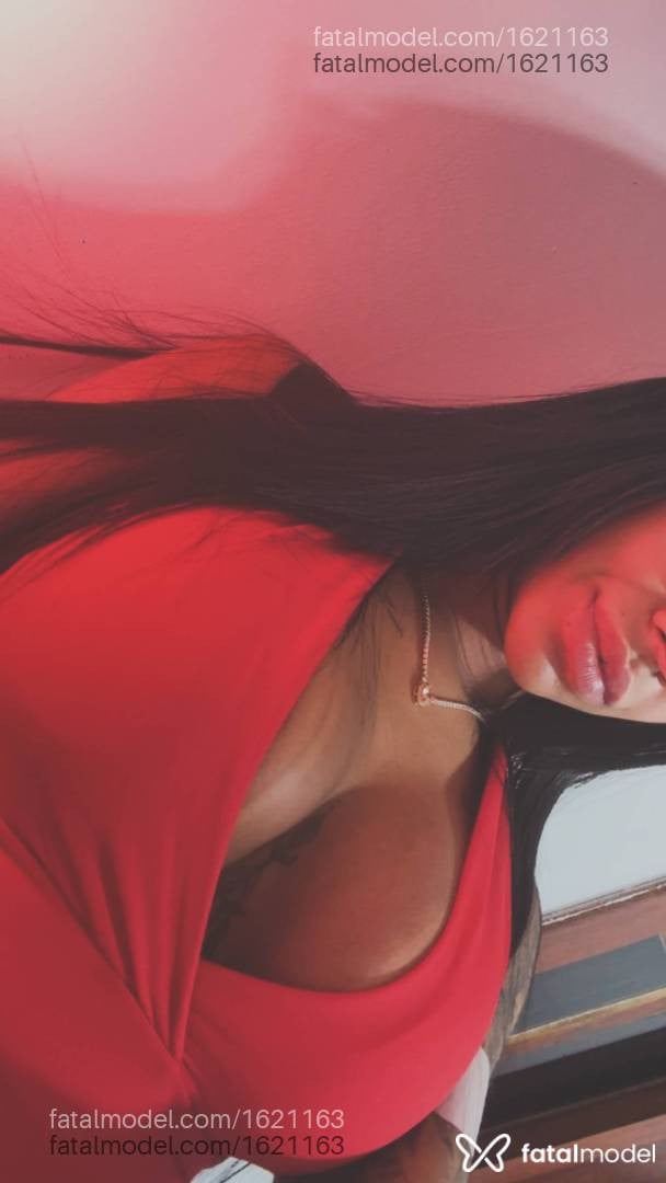Acompanhante mulher morena (o) de olhos castanhos em Vila Velha - Ingrid Matos