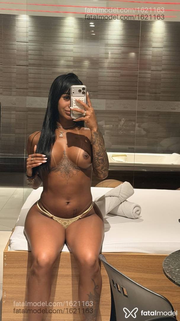 Acompanhante mulher morena (o) de olhos castanhos - Ingrid Matos