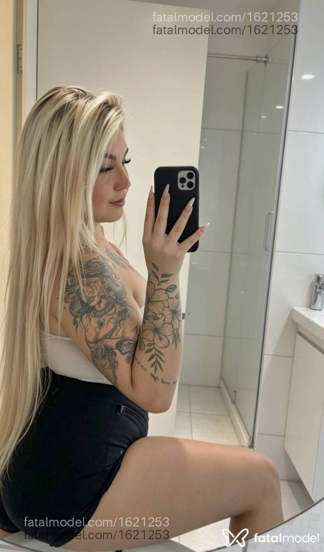 Acompanhante mulher loira (o) de olhos verdes em São Borja - Ttata
