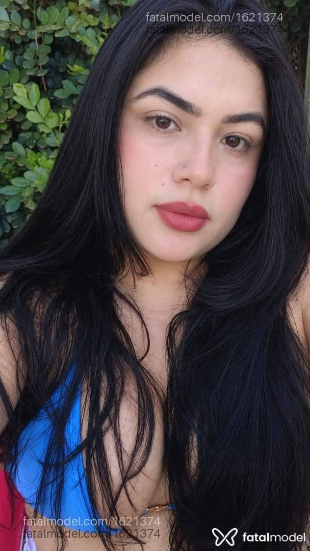 Acompanhante mulher morena (o) de olhos castanhos - Lore