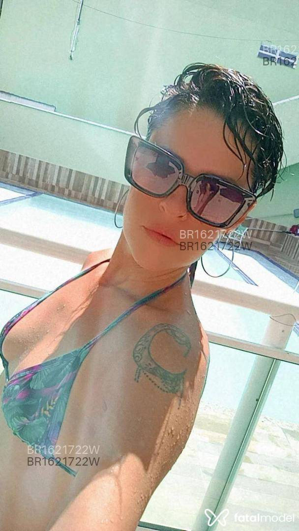 Acompanhante mulher loira (o) de olhos castanhos em Rio de Janeiro - Luiza