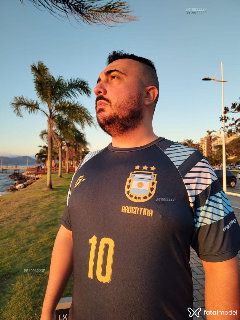 Acompanhante homem morena (o) de olhos castanhos em Florianópolis - Cleytonf