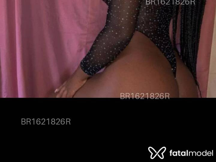 Acompanhante mulher morena (o) de olhos mel em Virtual Acompanhante mulher morena (o) de olhos mel em Virtual - Tiifye