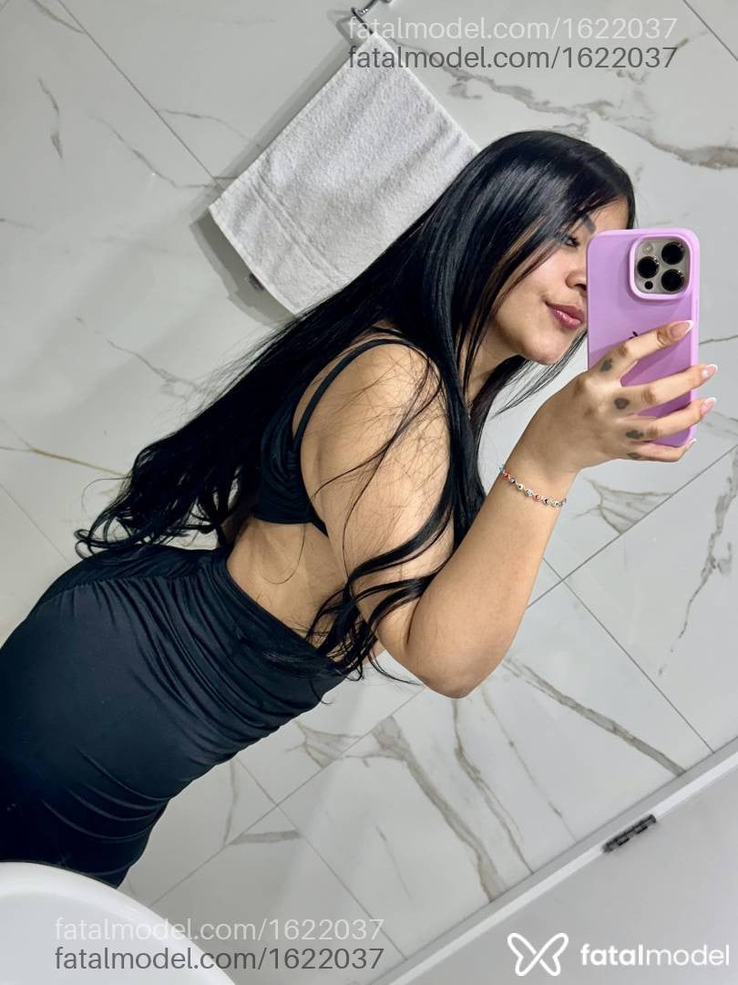 Acompanhante mulher morena (o) de olhos pretos - Natalie