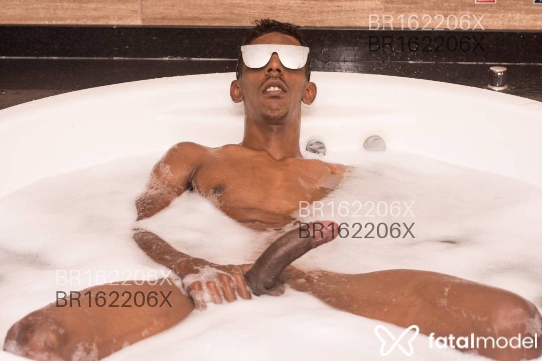 Acompanhante homem morena (o) de olhos castanhos em Recife Acompanhante homem morena (o) de olhos castanhos em Recife - DINHO BATYSTA