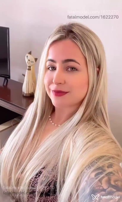 Acompanhante mulher loira (o) de olhos verdes em Apucarana Acompanhante mulher loira (o) de olhos verdes em Apucarana - Dara