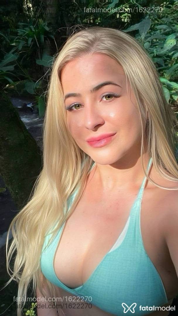 Acompanhante mulher loira (o) de olhos verdes - Dara