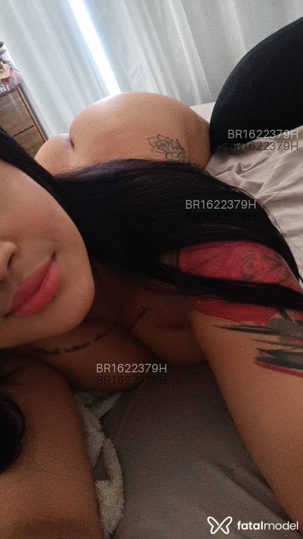 Acompanhante mulher com cabelo castanho de olhos castanhos - Lua Sampaio