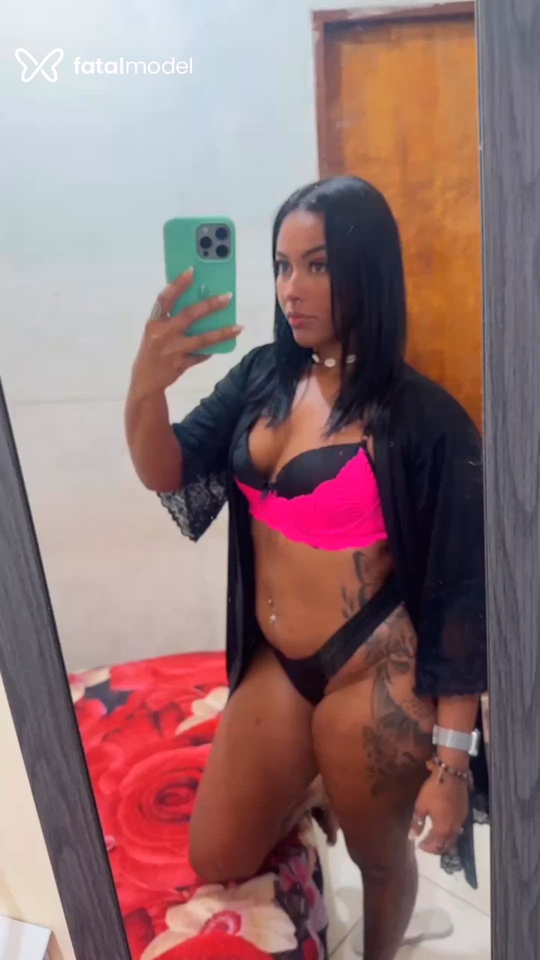 Acompanhante mulher morena (o) de olhos castanhos em Cabo Frio Acompanhante mulher morena (o) de olhos castanhos em Cabo Frio - Thalita