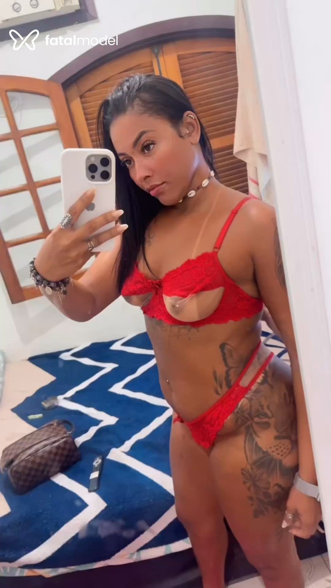 Acompanhante mulher morena (o) de olhos castanhos em Cabo Frio - Thalita