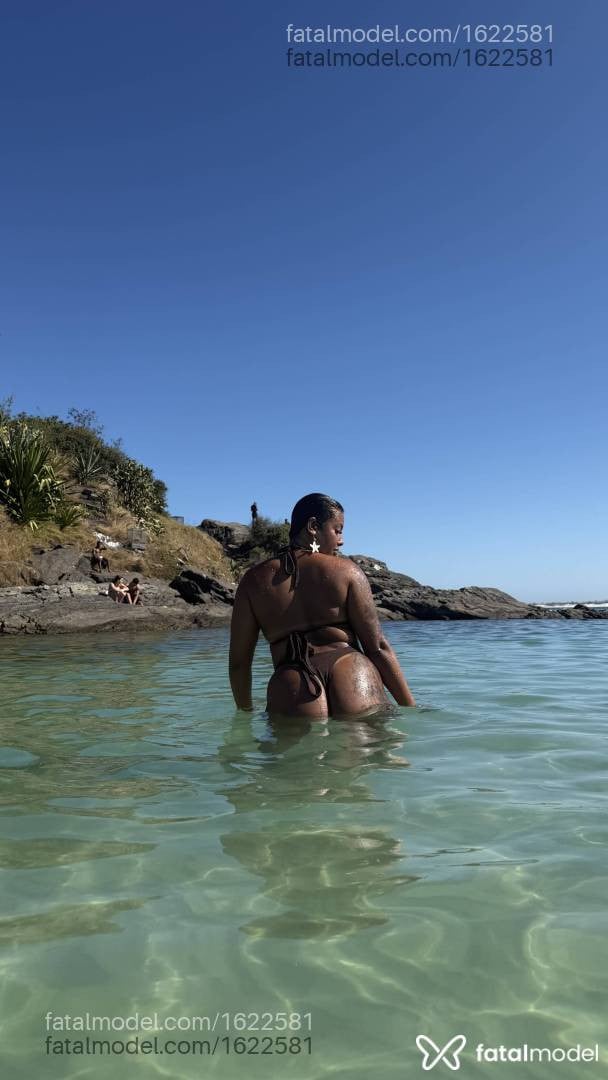 Acompanhante mulher morena (o) de olhos castanhos - Thalita