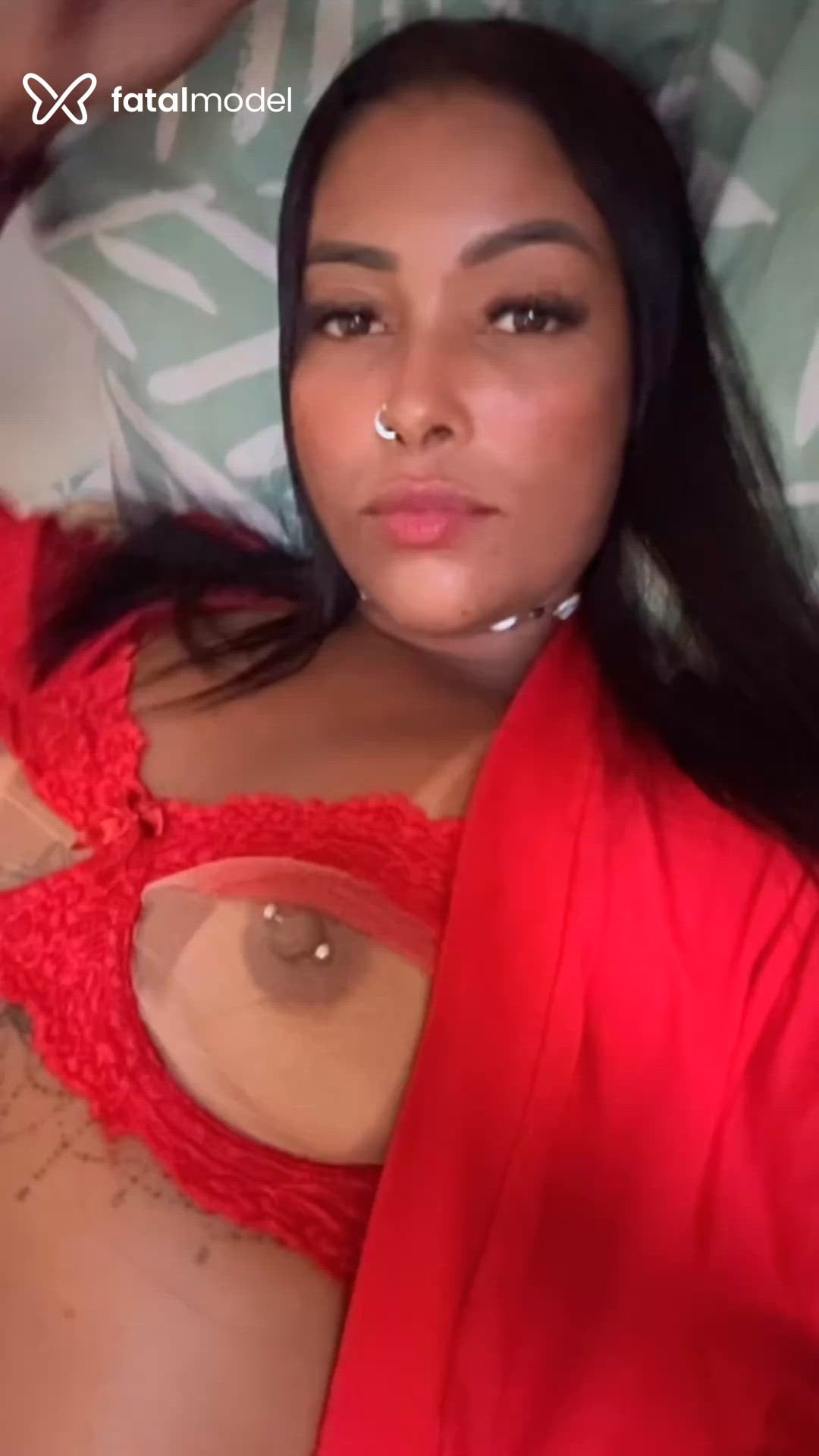 Acompanhante mulher morena (o) de olhos castanhos em Cabo Frio Acompanhante mulher morena (o) de olhos castanhos em Cabo Frio - Thalita