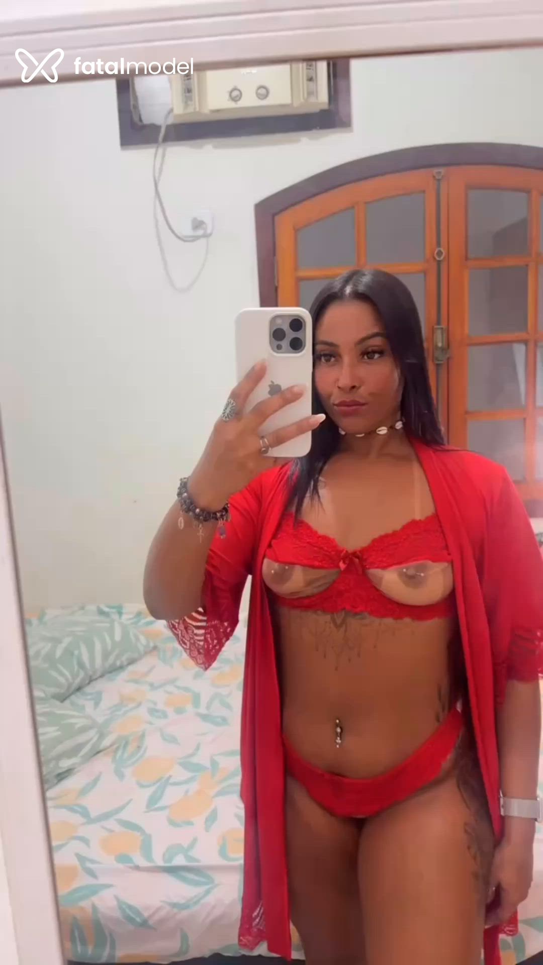 Acompanhante mulher morena (o) de olhos castanhos em Cabo Frio Acompanhante mulher morena (o) de olhos castanhos em Cabo Frio - Thalita