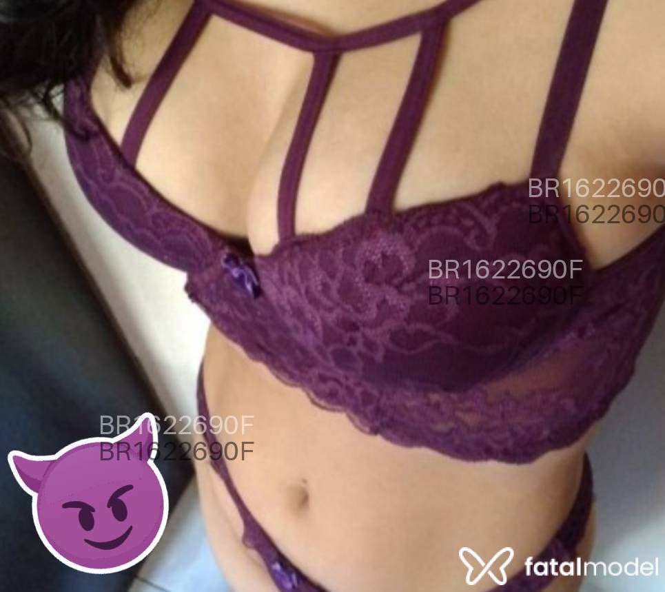 Acompanhante mulher com cabelo castanho de olhos castanhos em Pelotas - MANUELLA CASTRO