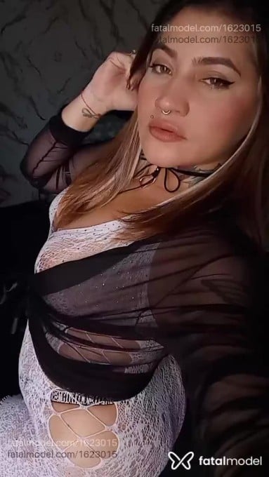 Acompanhante mulher loira (o) de olhos mel em Guaratinguetá - Letticia lins