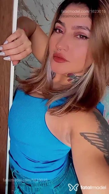 Acompanhante mulher loira (o) de olhos mel em Guaratinguetá Acompanhante mulher loira (o) de olhos mel em Guaratinguetá - Letticia lins