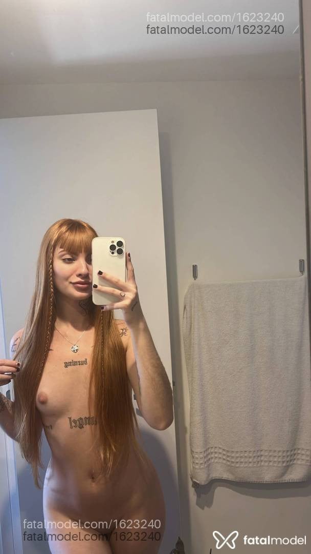 Acompanhante mulher ruiva (o) de olhos mel - Manu