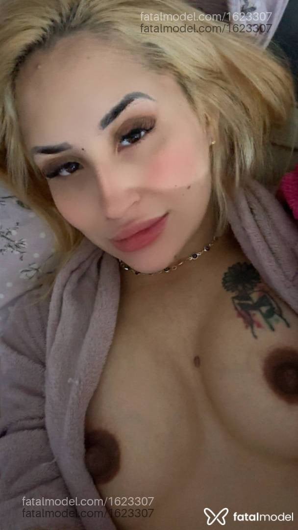 Acompanhante mulher morena (o) de olhos castanhos - Ayla