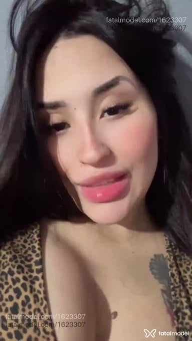 Acompanhante mulher morena (o) de olhos castanhos em Virtual - Ayla