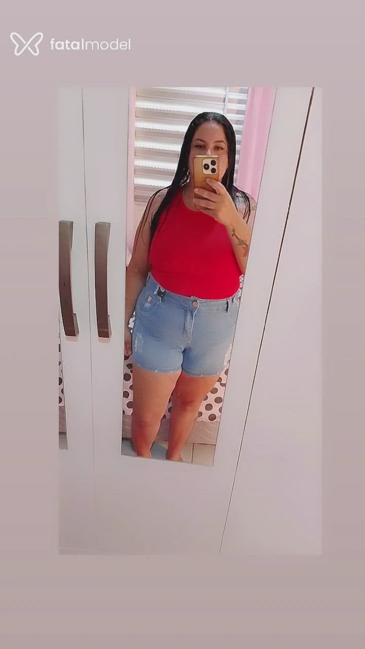 Acompanhante mulher morena (o) de olhos castanhos - Karoline Acompanhante mulher morena (o) de olhos castanhos - Karoline