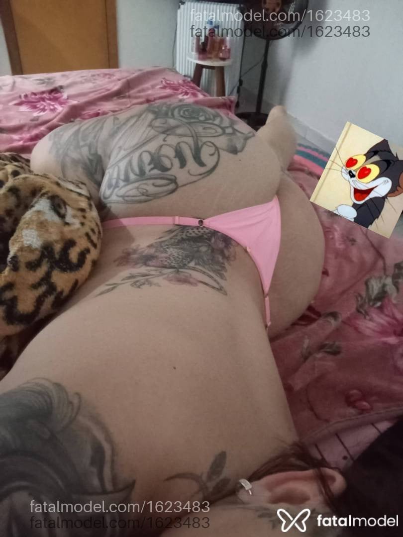 Acompanhante mulher morena (o) de olhos castanhos - Ester