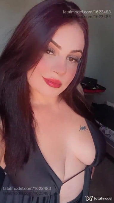Acompanhante mulher morena (o) de olhos castanhos em Cascavel - Juliadocinho