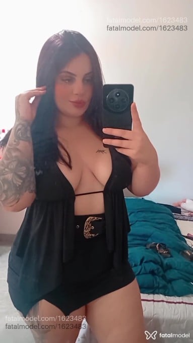 Acompanhante mulher morena (o) de olhos castanhos em Cascavel - Juliadocinho