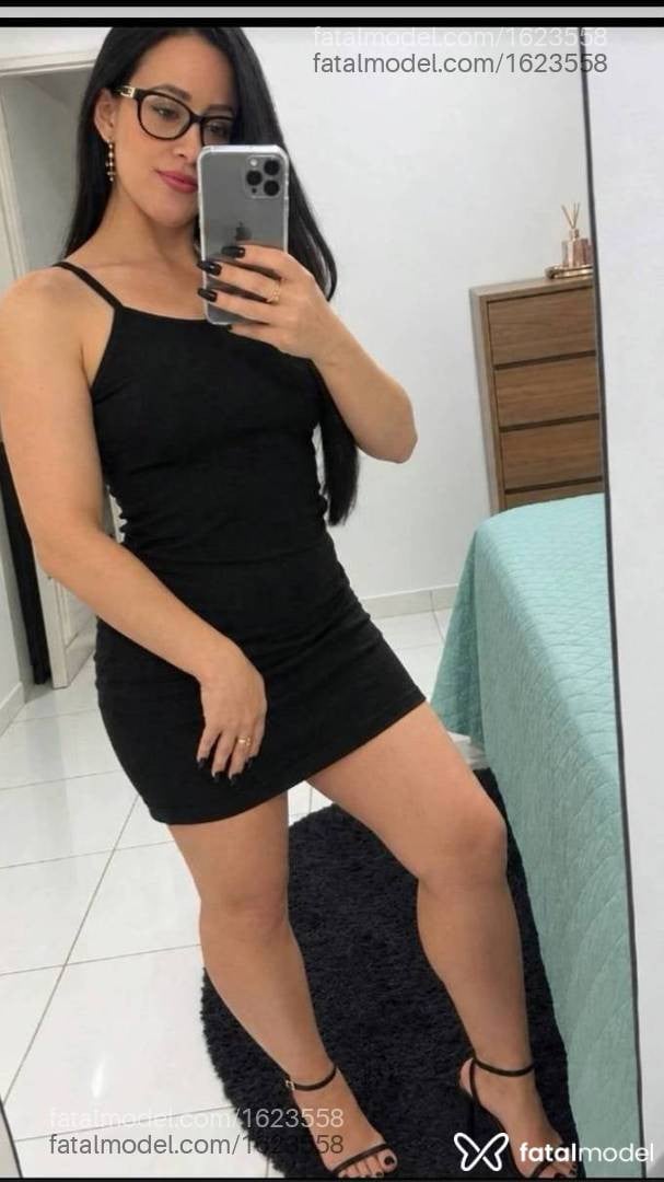 Acompanhante mulher morena (o) de olhos castanhos - Carol