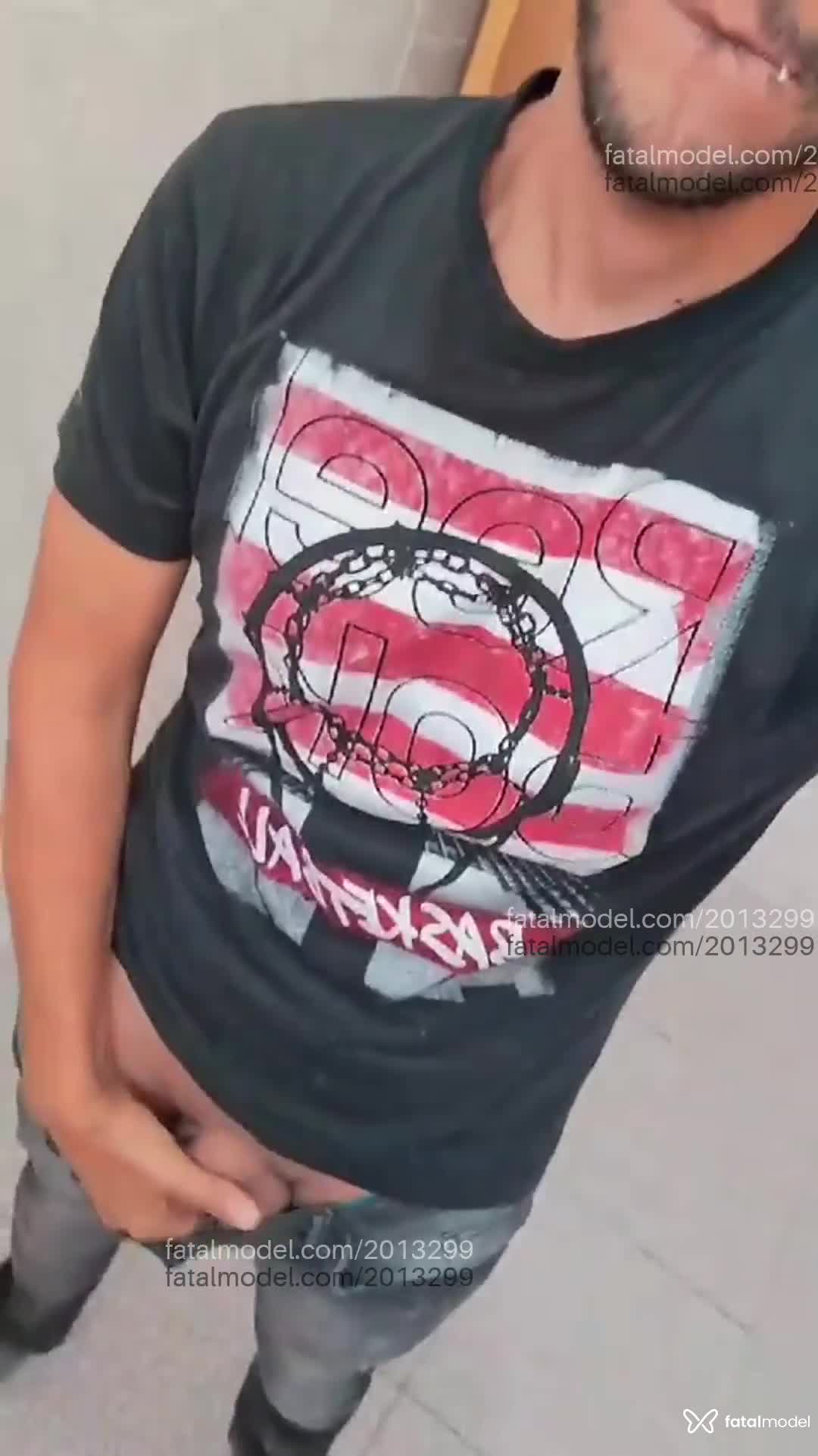 Acompanhante homem morena (o) de olhos verdes em Uberlândia - Eduardo