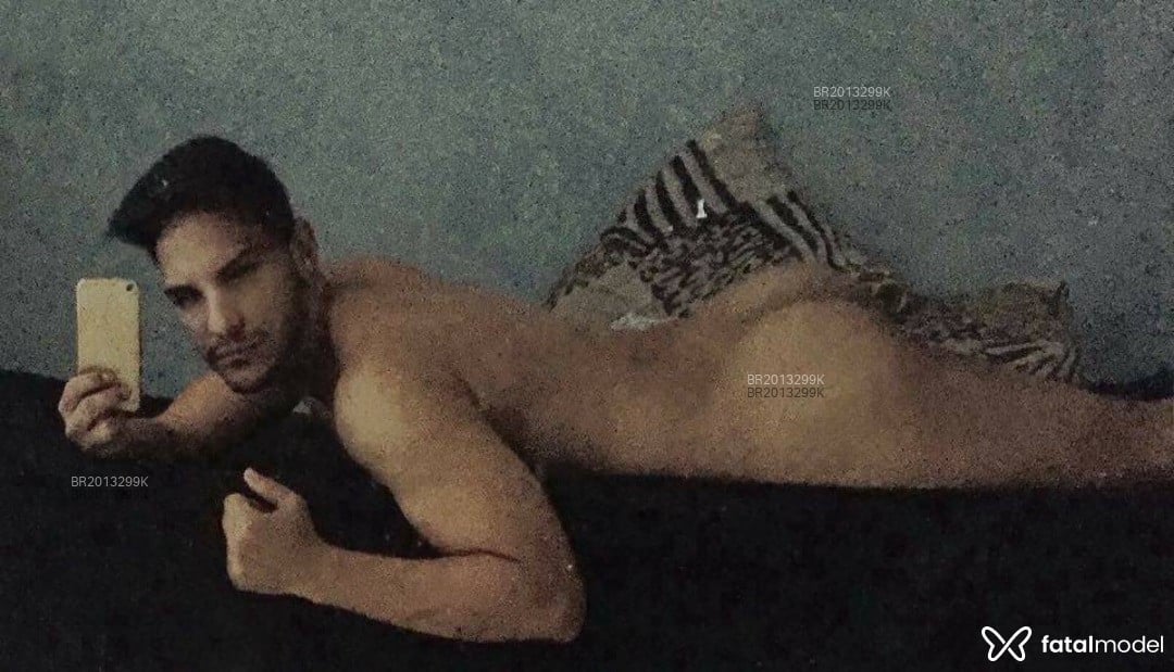 Acompanhante homem morena (o) de olhos verdes em Uberlândia - Eduardo