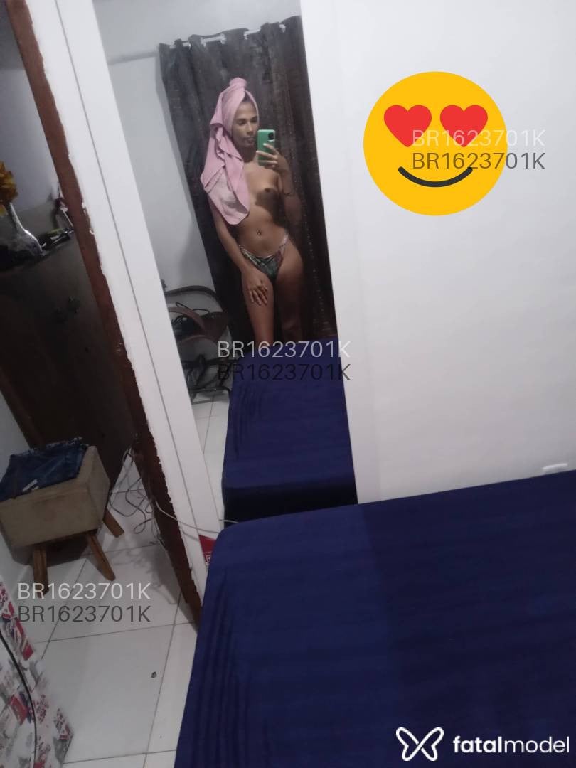 Acompanhante mulher trans morena (o) de olhos castanhos em Rio de Janeiro Acompanhante mulher trans morena (o) de olhos castanhos em Rio de Janeiro - Vitoria vidall