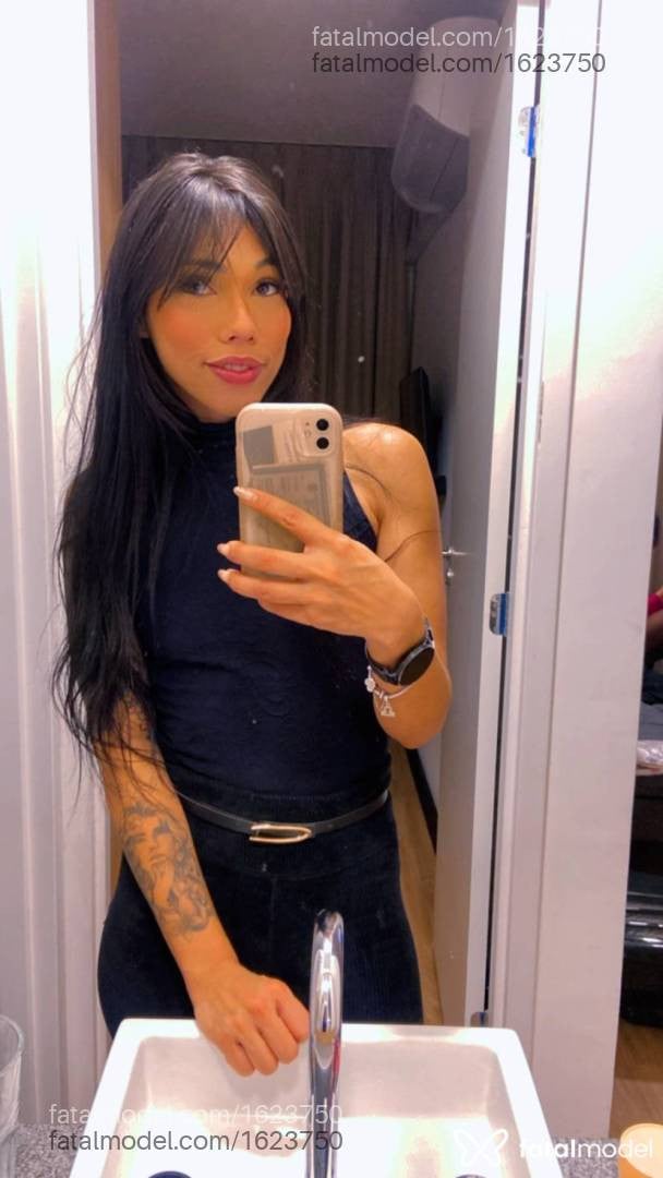 Acompanhante mulher morena (o) de olhos castanhos em São Paulo - Vitória